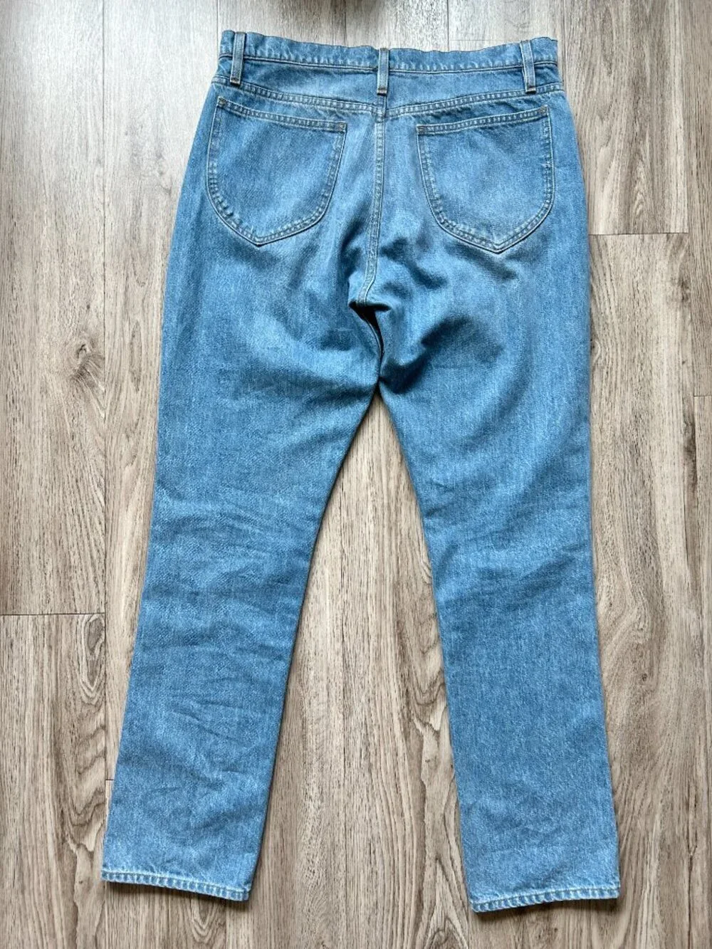 Frame True Straight Leg Jeans Riverwalk Medium Wash Size 32 LIKE NEW - Picture 9 of 10